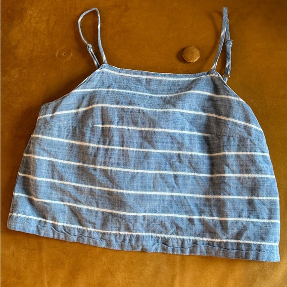 Crop top - Picture 2 of 5